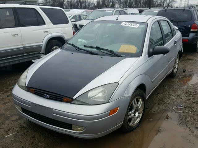 1FAFP38363W151230 - 2003 FORD FOCUS ZTS SILVER photo 2