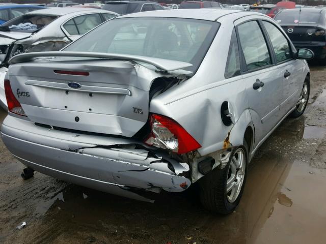 1FAFP38363W151230 - 2003 FORD FOCUS ZTS SILVER photo 4