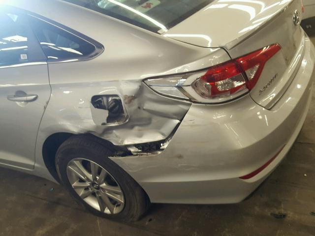 5NPE24AF7GH417459 - 2016 HYUNDAI SONATA SE SILVER photo 9