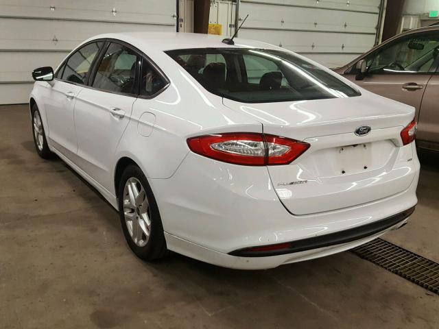 1FA6P0H73G5134737 - 2016 FORD FUSION SE WHITE photo 3