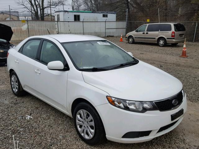 KNAFT4A25B5434457 - 2011 KIA FORTE LX WHITE photo 1