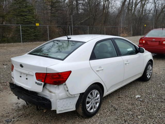 KNAFT4A25B5434457 - 2011 KIA FORTE LX WHITE photo 4