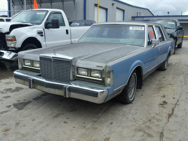 1LNBP96F6GY605751 - 1986 LINCOLN TOWN CAR BLUE photo 2