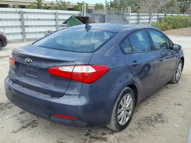 KNAFX4A66F5380857 - 2015 KIA FORTE LX GRAY photo 4