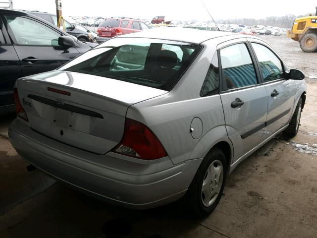 1FAFP33P02W139678 - 2002 FORD FOCUS LX SILVER photo 4