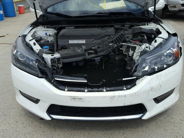 1HGCR3F86FA038841 - 2015 HONDA ACCORD EXL WHITE photo 9