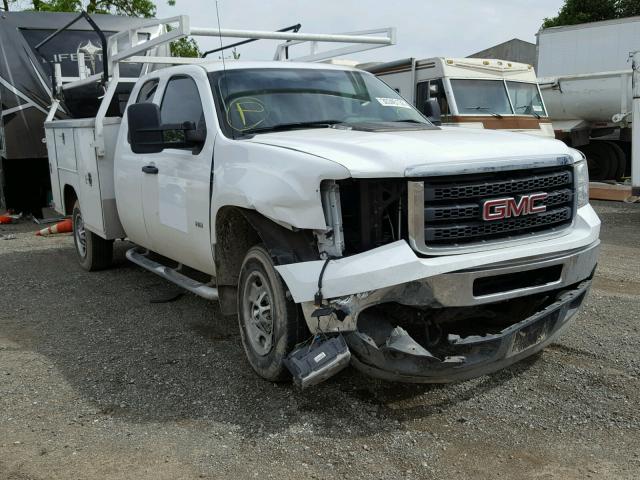 1GD21ZCG2CZ213918 - 2012 GMC SIERRA C25 WHITE photo 1