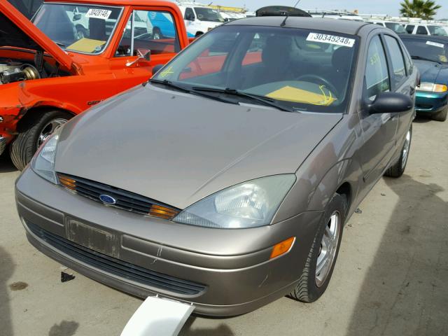 1FAFP34374W185569 - 2004 FORD FOCUS SE C BEIGE photo 2