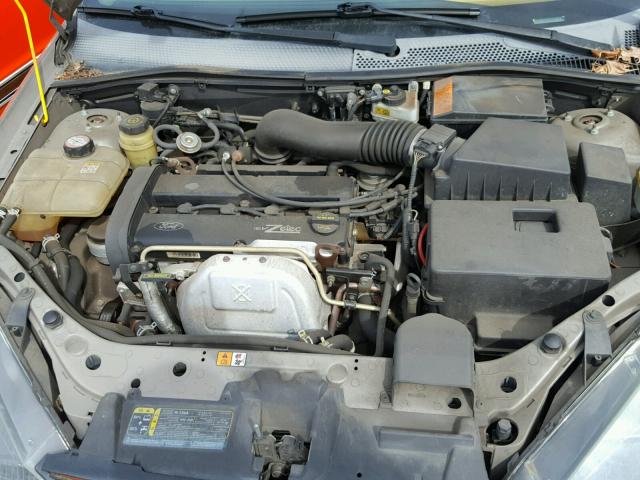 1FAFP34374W185569 - 2004 FORD FOCUS SE C BEIGE photo 7