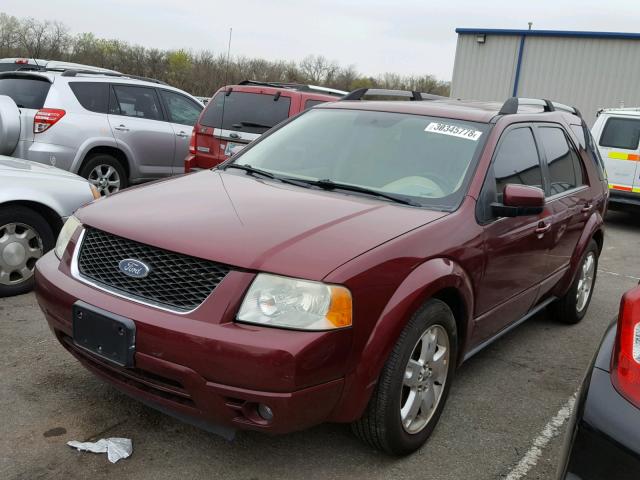 1FMDK06115GA66031 - 2005 FORD FREESTYLE RED photo 2