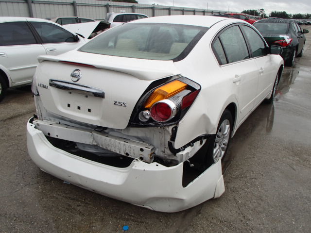 1N4AL2AP5CN565859 - 2012 NISSAN ALTIMA BAS WHITE photo 4