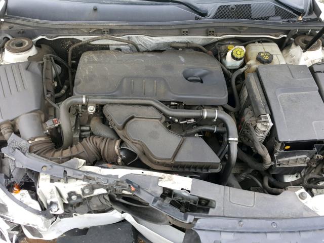 2G4GR5EK4C9110776 - 2012 BUICK REGAL CREAM photo 7