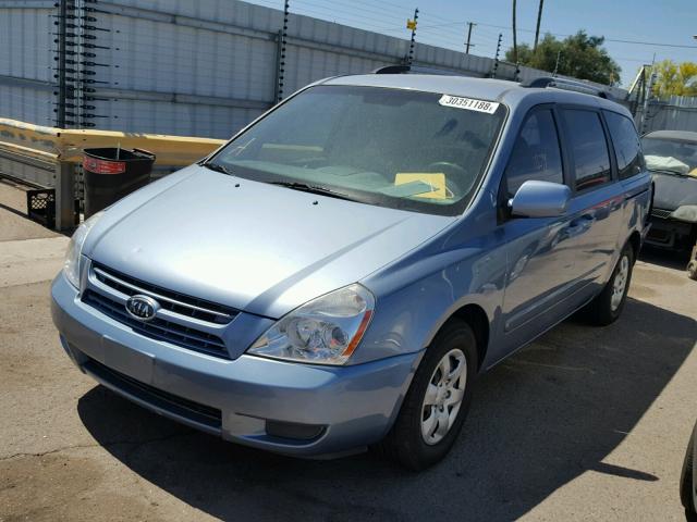 KNDMG4C36A6326376 - 2010 KIA SEDONA LX BLUE photo 2