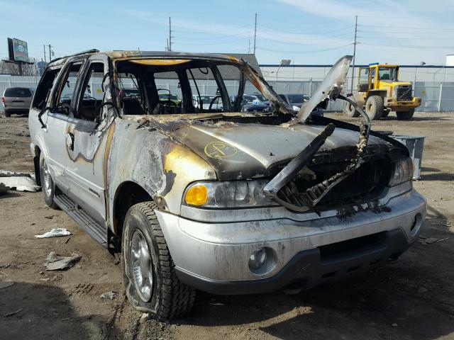 5LMPU28L8XLJ15315 - 1999 LINCOLN NAVIGATOR 银色 照片 1