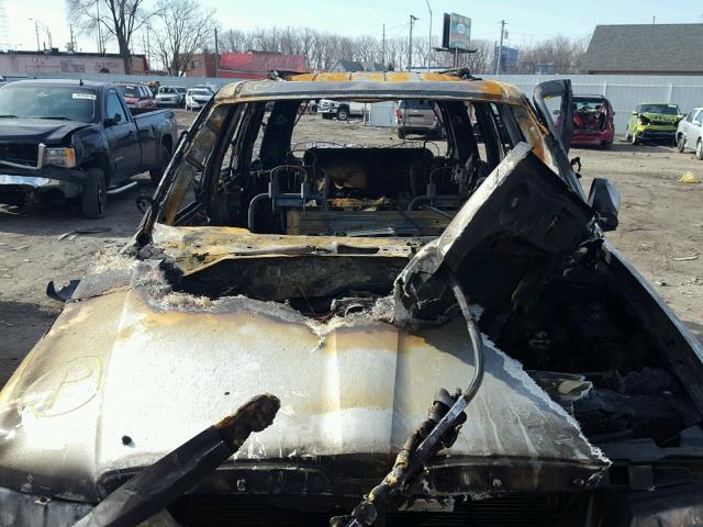 5LMPU28L8XLJ15315 - 1999 LINCOLN NAVIGATOR 银色 照片 7