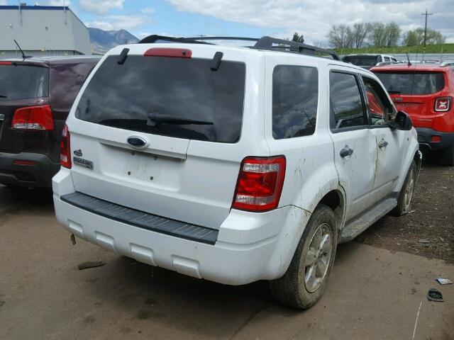 1FMCU03188KC31939 - 2008 FORD ESCAPE XLT WHITE photo 4