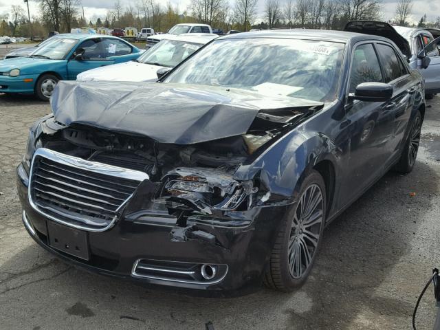 2C3CCABG1DH547269 - 2013 CHRYSLER 300 V6 BLACK photo 2