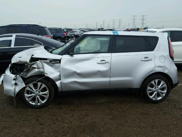 KNDJP3A50F7752292 - 2015 KIA SOUL + SILVER photo 9