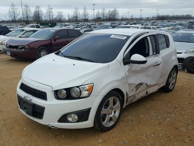 1G1JE6SBXE4131548 - 2014 CHEVROLET SONIC LTZ WHITE photo 2