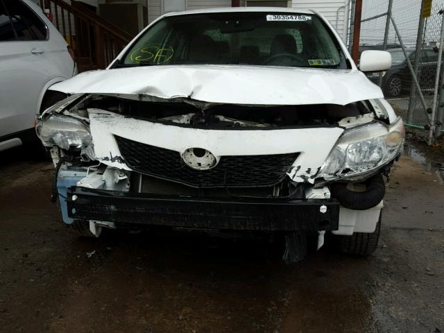 JTDBL40E399034266 - 2009 TOYOTA COROLLA BA WHITE photo 9