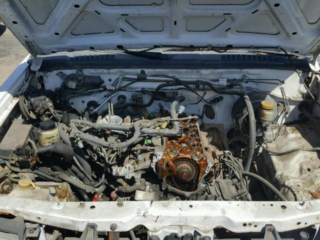 1N6DD26S8YC343558 - 2000 NISSAN FRONTIER K WHITE photo 7