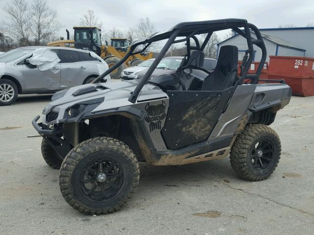 3JBKKXP17D001325 - 2013 CAN-AM COMMANDER SILVER photo 10