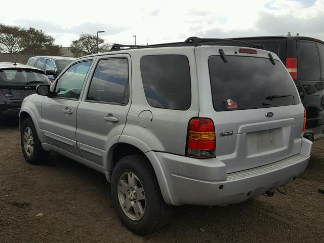 1FMCU04104KA25393 - 2004 FORD ESCAPE LIM SILVER photo 3