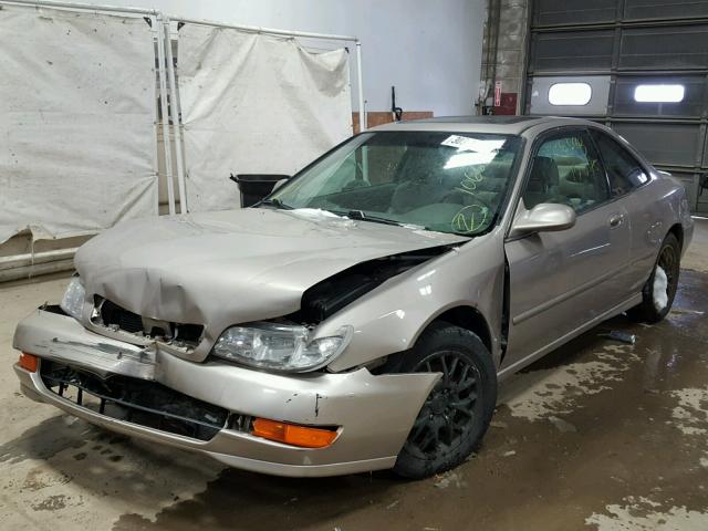 19UYA2251XL012611 - 1999 ACURA 3.0CL TAN photo 2