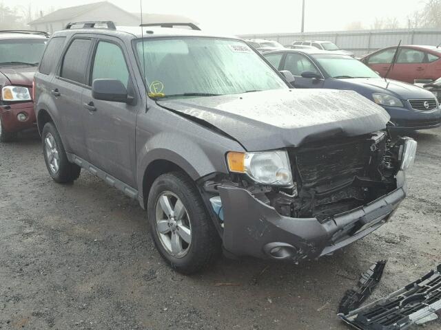 1FMCU9DG4BKA72884 - 2011 FORD ESCAPE XLT GRAY photo 1