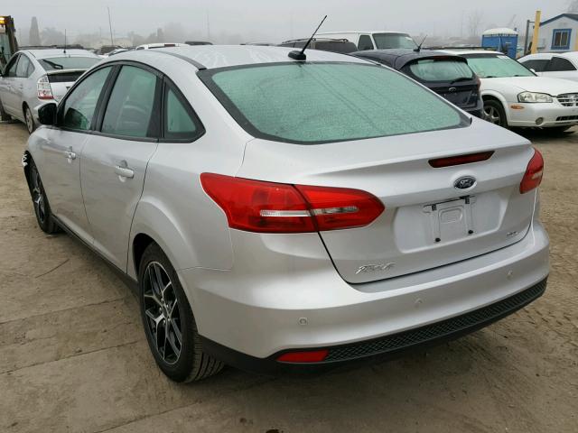 1FADP3H27JL205048 - 2018 FORD FOCUS SEL SILVER photo 3