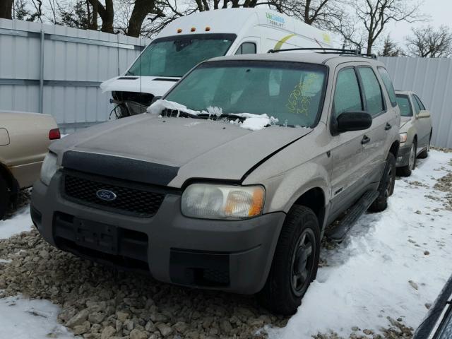 1FMYU02181KA21421 - 2001 FORD ESCAPE XLS BEIGE photo 2