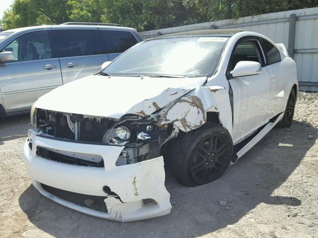 JTKDE177370190164 - 2007 TOYOTA SCION TC WHITE photo 2