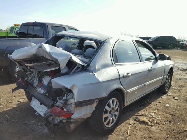 KNAGD128X25108818 - 2002 KIA OPTIMA MAG SILVER photo 4