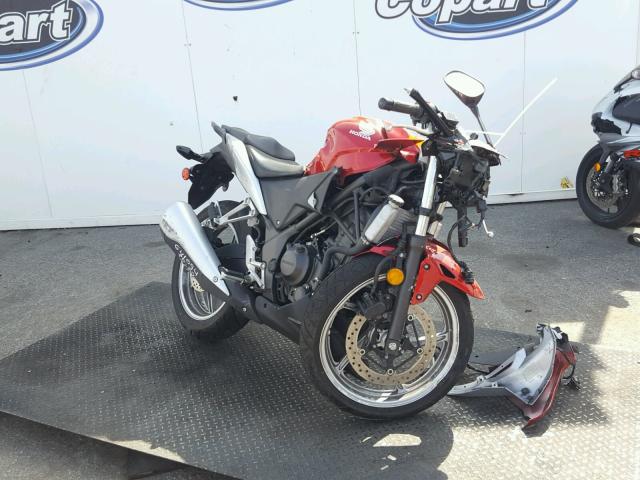 MLHMC411XB5003188 - 2011 HONDA CBR250 R RED photo 1