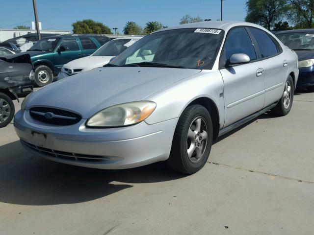 1FAFP55S02A168690 - 2002 FORD TAURUS SES SILVER photo 2