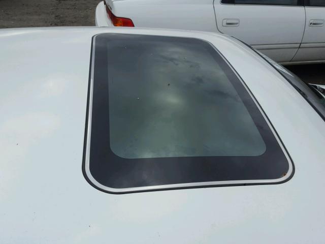 1LNLM97V8TY678343 - 1996 LINCOLN CONTINENTA WHITE photo 9