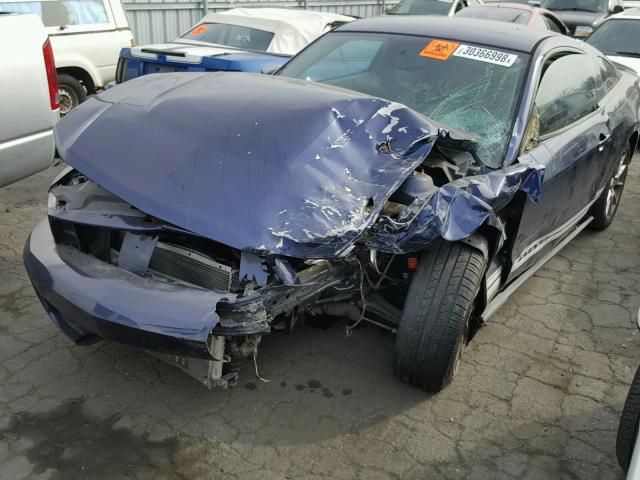 1ZVBP8AN5A5172975 - 2010 FORD MUSTANG BLUE photo 2