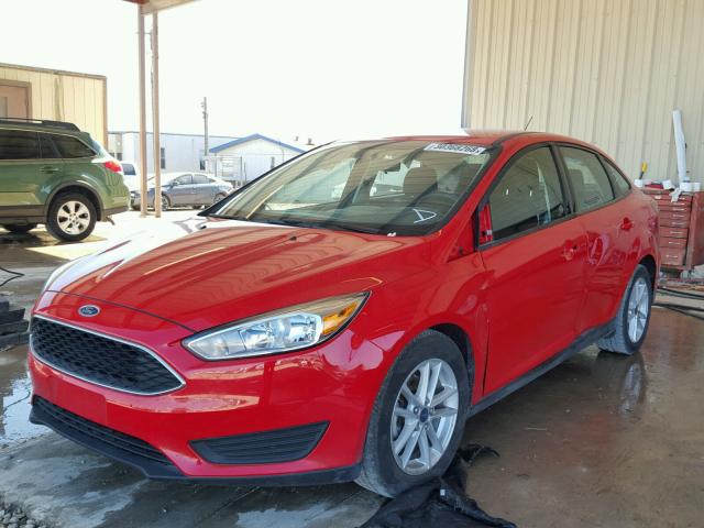 1FADP3F27HL225877 - 2017 FORD FOCUS SE RED photo 2