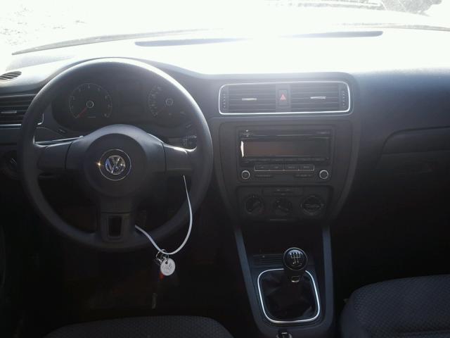 3VW1K7AJXEM333726 - 2014 VOLKSWAGEN JETTA BASE 银色 照片 9