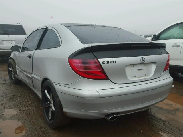 WDBRN64JX3A483976 - 2003 MERCEDES-BENZ C 320 SPOR SILVER photo 3