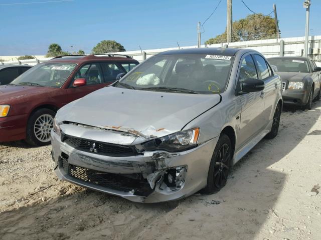 JA32U2FU3HU010768 - 2017 MITSUBISHI LANCER ES SILVER photo 2