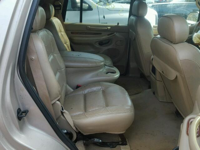 5LMEU27A2YLJ42082 - 2000 LINCOLN NAVIGATOR 棕色 照片 6