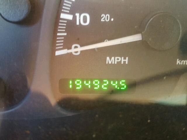 5LMEU27A2YLJ42082 - 2000 LINCOLN NAVIGATOR 棕色 照片 8