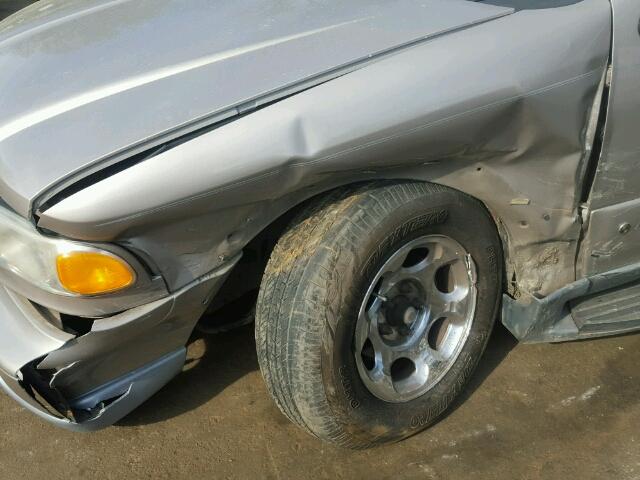 5LMEU27A2YLJ42082 - 2000 LINCOLN NAVIGATOR 棕色 照片 9