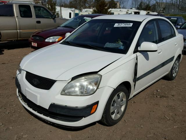 KNADE123276277351 - 2007 KIA RIO BASE WHITE photo 2