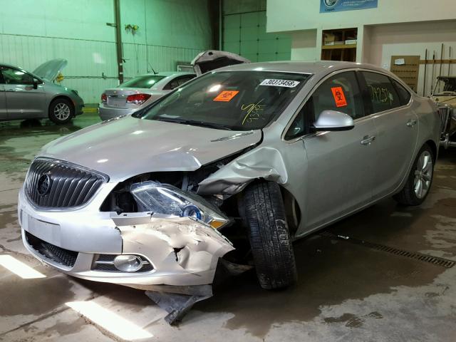 1G4PR5SK5E4219399 - 2014 BUICK VERANO CON SILVER photo 2