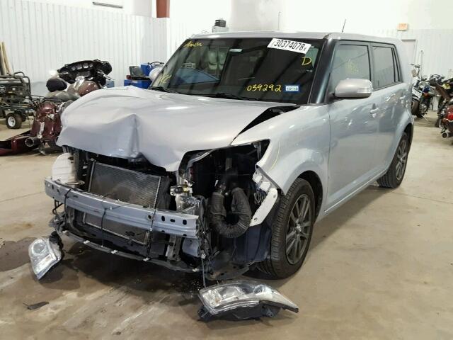 JTLZE4FE2DJ039292 - 2013 TOYOTA SCION XB SILVER photo 2