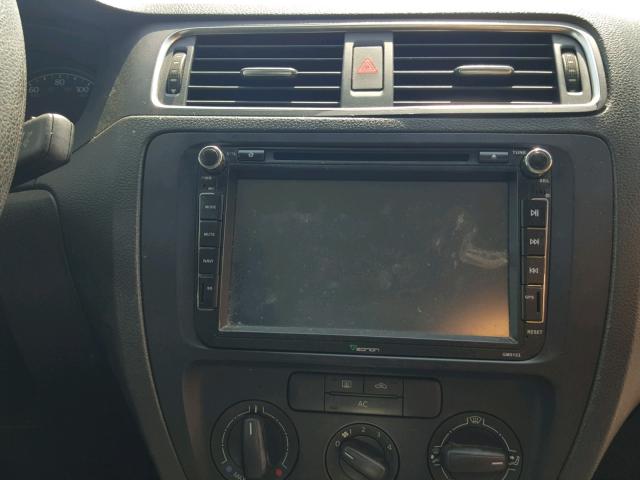 3VW2K7AJ6BM378324 - 2011 VOLKSWAGEN JETTA BASE 白色 照片 9