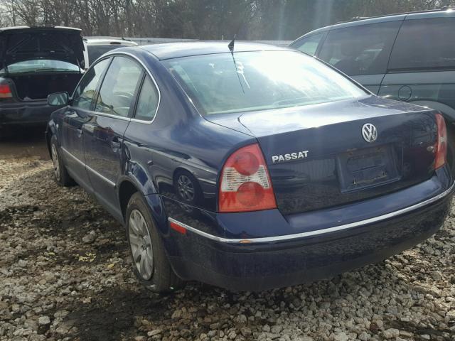 WVWPD63BX2P241335 - 2002 VOLKSWAGEN PASSAT GLS BLUE photo 3