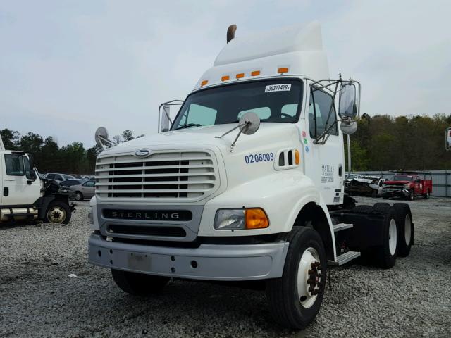 2FWJA3CVX6AW47061 - 2006 STERLING TRUCK AT 9500 WHITE photo 2